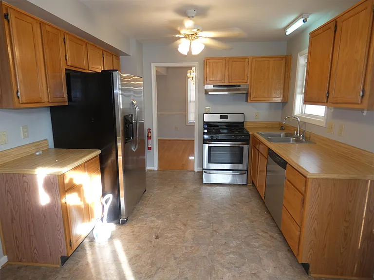2623 Van Buren St #A — Photo 7