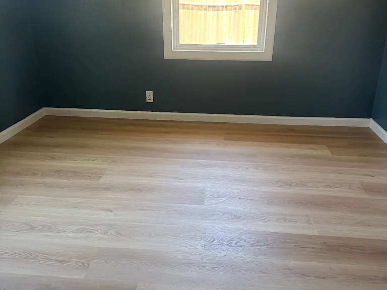 1126 Leggett St — Photo 9
