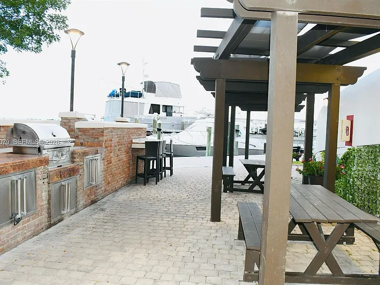 1901 Brickell Ave #B2104 — Photo 21