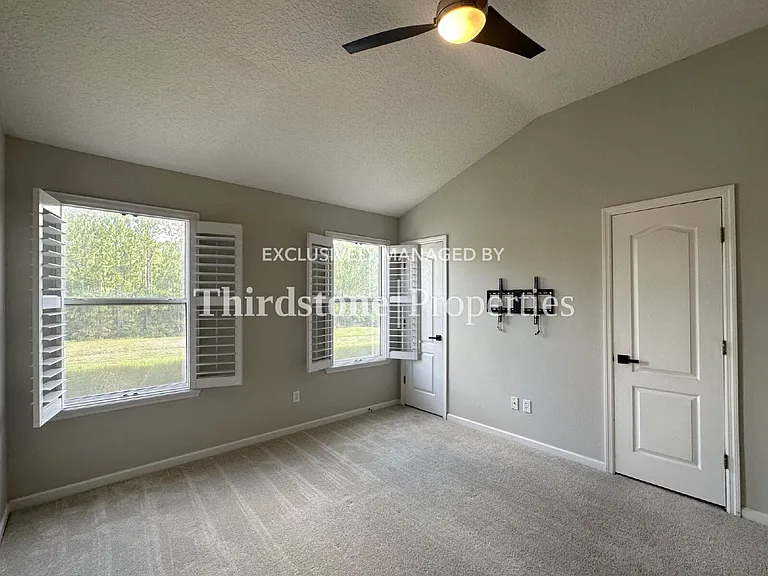 6131 Bartram Village Dr — Photo 14