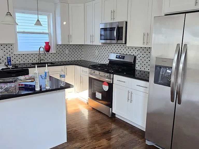 99 Johnson St #2 — Photo 3
