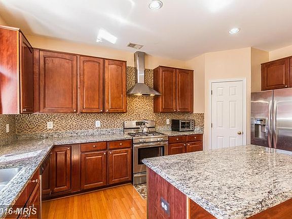 5th image of 3009 Marisa Ct