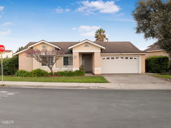 1413 Village Meadows Dr, Lompoc, CA 93436
