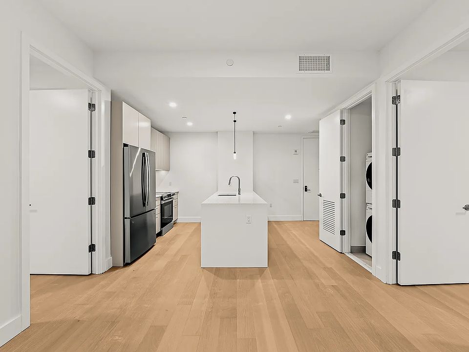 1st image of 250 W 49th St #3802