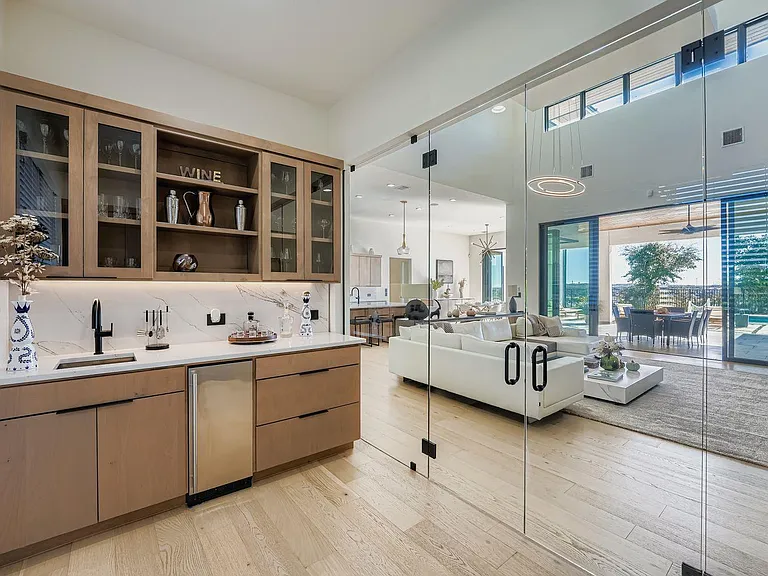 6412 Lantern View Dr — Photo 16