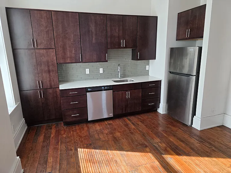 101 W Elder St #201 — Photo 10