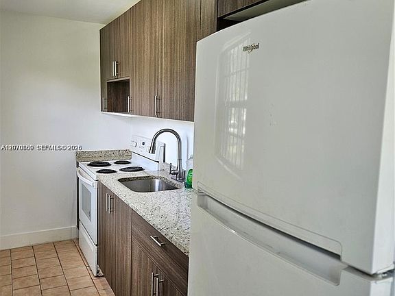 3rd image of 2119 NW 64th St