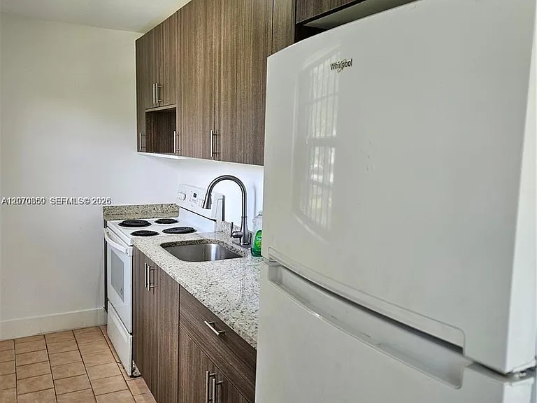 2119 NW 64th St — Photo 3