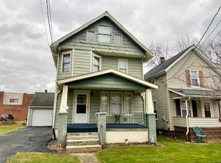 903 Clay St, Akron, OH 44311