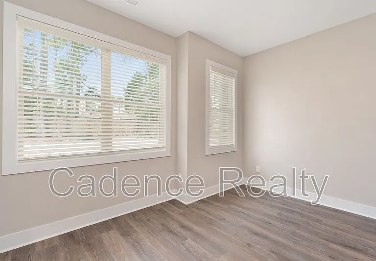1709 Perimeter Loop — Photo 25