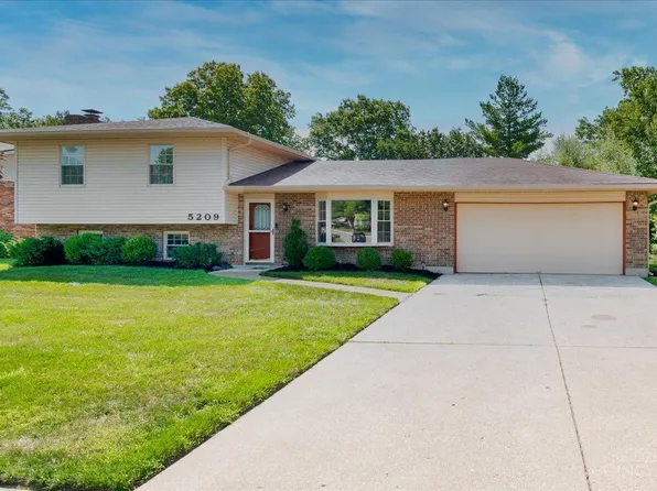 5209 Crossbridge Dr, West Chester, OH 45069