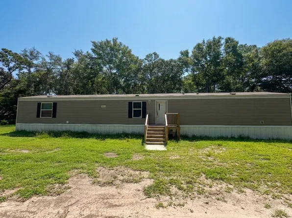 27 Sam Doyle Dr, Saint Helena Island, SC 29920