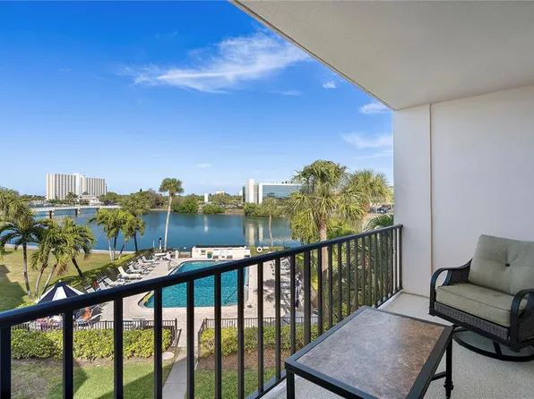 7401 Bay Island Dr S APT 329, South Pasadena, FL 33707