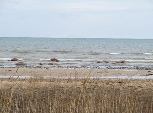 6611 N Us Highway 23, Ossineke, MI 49766