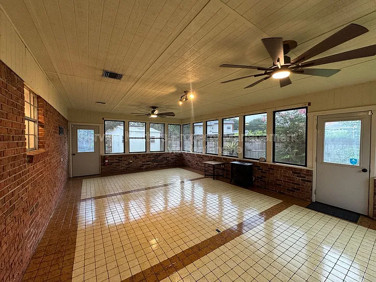 8140 Tabaid Ln — Photo 23