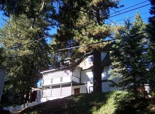 31888 Mistletoe Dr, Running Springs, CA 92382