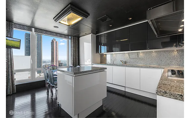 Sold by Douglas Elliman | media 29