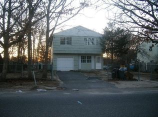 912 Ferndale Blvd, Central Islip, NY 11722