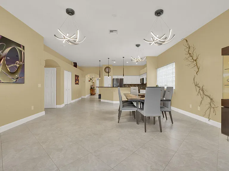 18453 Old Princeton Ln — Photo 20