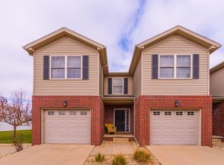 1112 Ekstam Dr APT 4, Bloomington, IL 61704