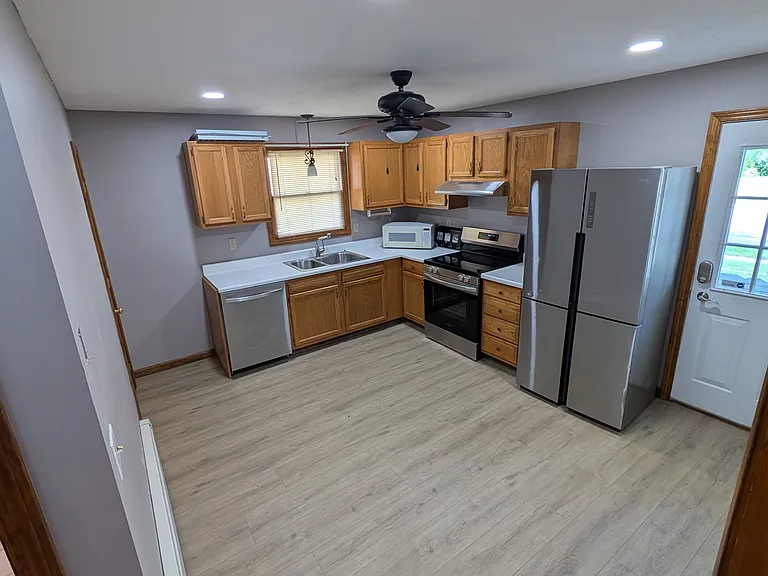 2 Columbus Ave — Photo 6