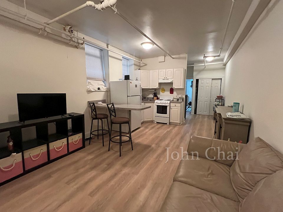 1st image of 14 Orkney Rd APT B