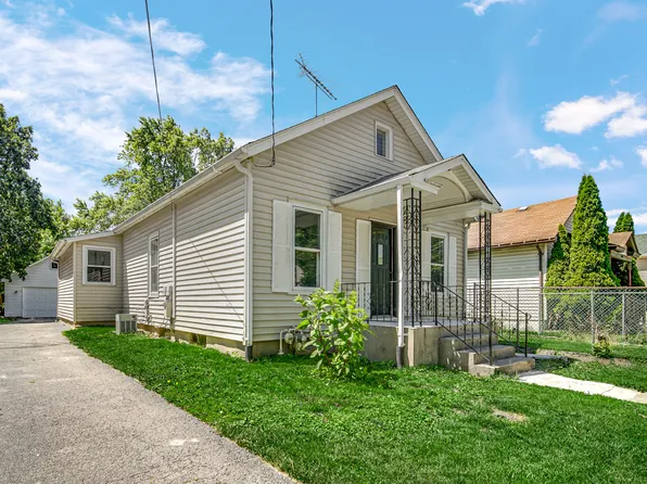 741 Superior St, Aurora, IL 60505