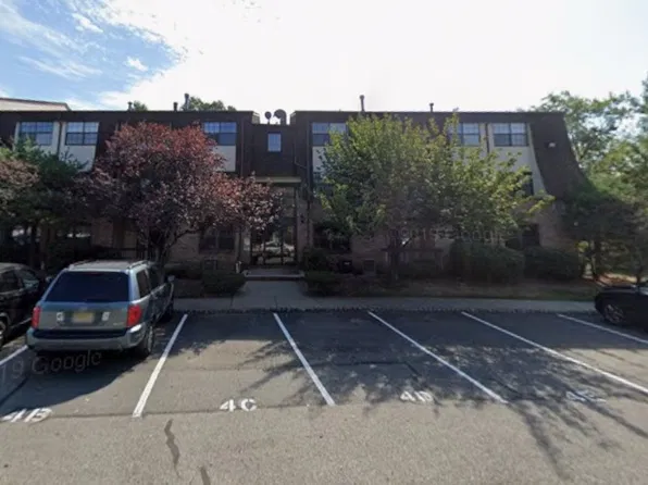 1406 Green Hollow Dr #1406, Iselin, NJ 08830