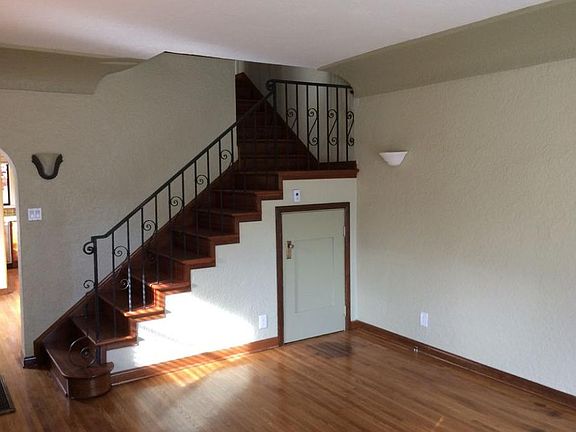 Living Room empty