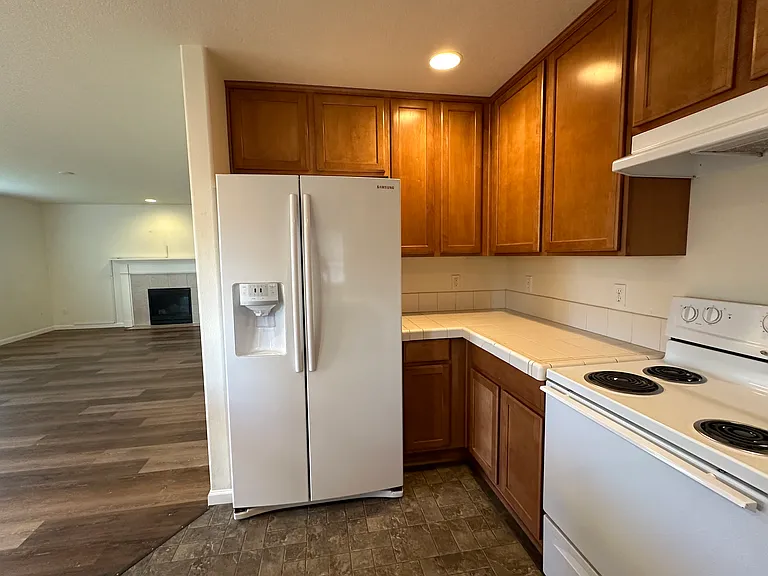 4047 Thoroughbred Ave SE — Photo 26