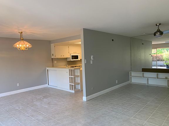 2nd image of 411 Las Casitas Way #C