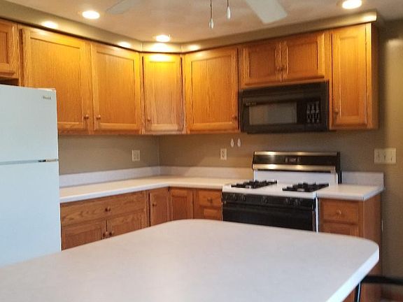 3rd image of 2303 Woodworth St