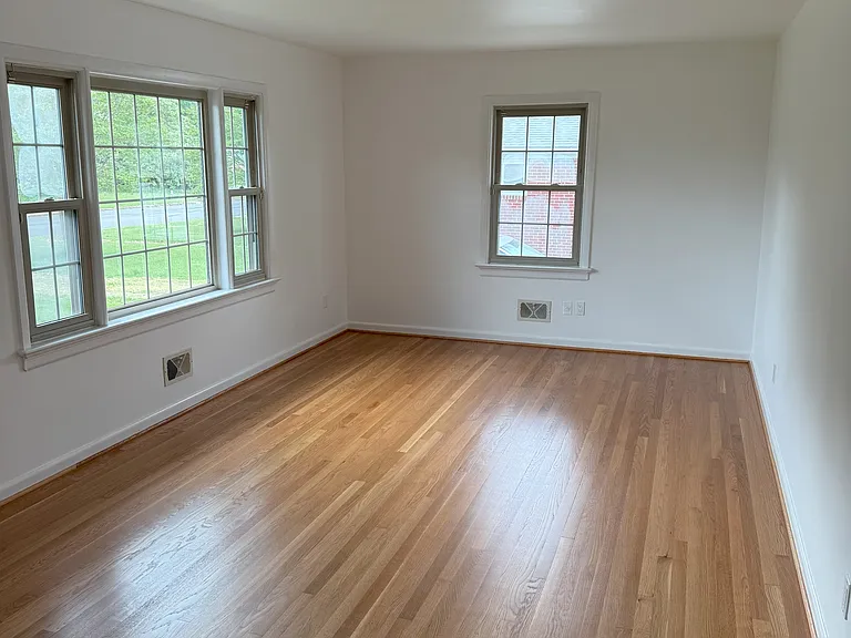 9128 Huron Ave — Photo 20