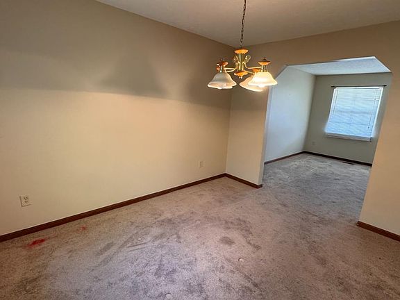 5th image of 5892 Trailside Ct