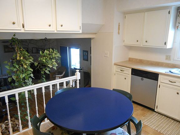 3rd image of 5011 S 95th Ave