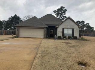 102 Champions Cv, Saltillo, MS 38866