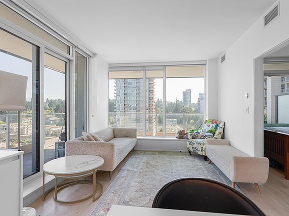 5th image of 3809 Evergreen Pl #1101