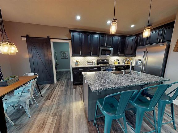 5th image of 2632 Knadler St