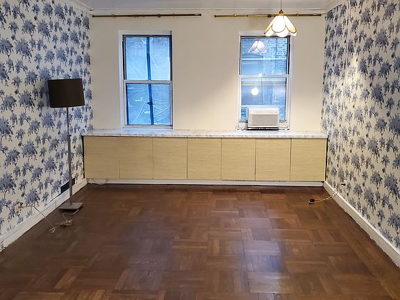 3rd image of 325 E 77th St APT 2C