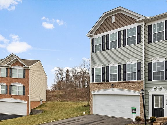 3rd image of 2858 Canterbury Dr