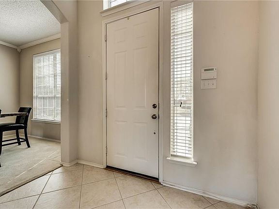 4th image of 3529 Edwards Dr