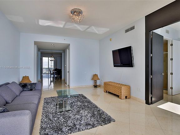 3rd image of 18101 Collins Ave APT 4604