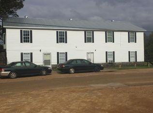 911 Stephens St, Water Valley, MS 38965