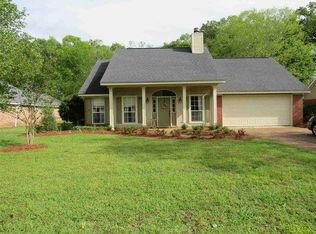 407 Hemlock Dr, Flowood, MS 39232