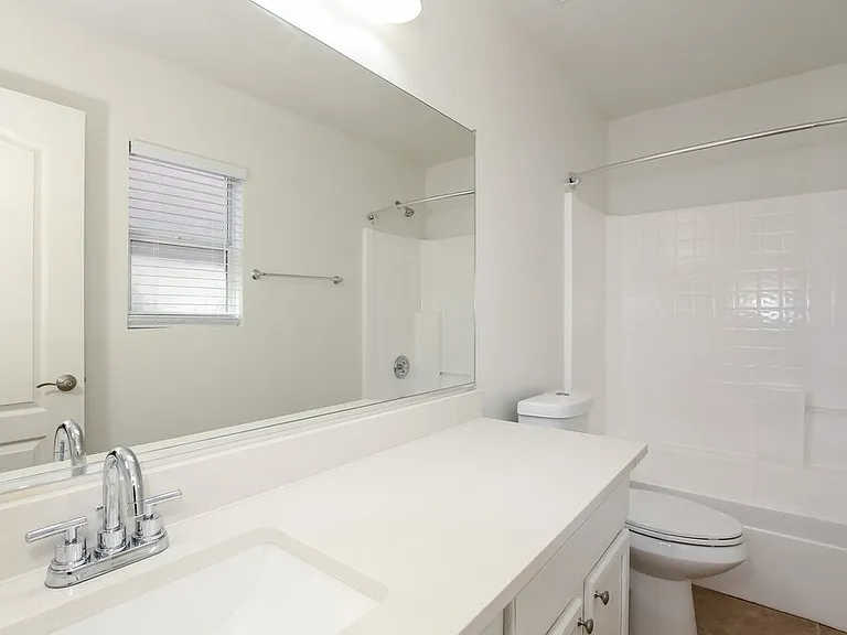 10120 N 116th Ln — Photo 11