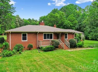 2305 Williams Rd, Matthews, NC 28105