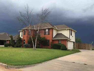 2nd image of 203 Ruby Rd