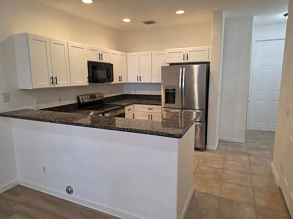 3rd image of 3589 NW 14th Court S #3589