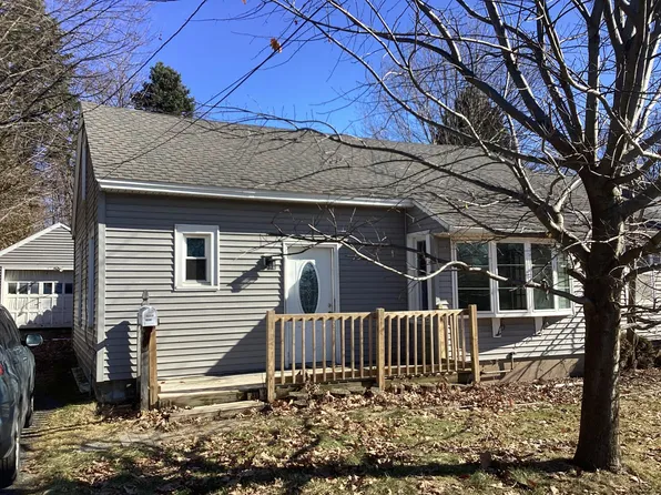 1010 Oswego St, Liverpool, NY 13088