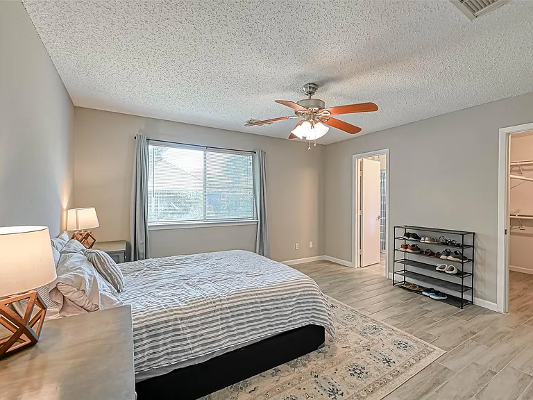 22622 John Rolfe Ln — Photo 16